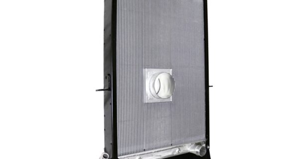 Mack Leu Yr: 2007- Radiator – OEM: 1102423-C